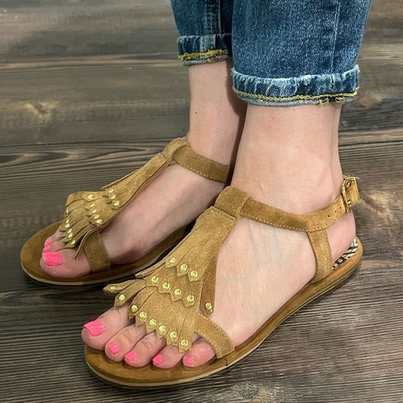 Jessica Simpson Genuine Suede Leather Kilt Flap Gold Hardware Flat Boho - Picture 1 of 11
